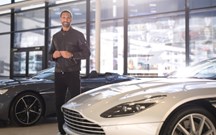 Rio Ferdinand é o novo embaixador da Aston Martin