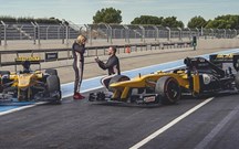 Foi pilotar um F1 da Renault e pediu a namorada em casamento