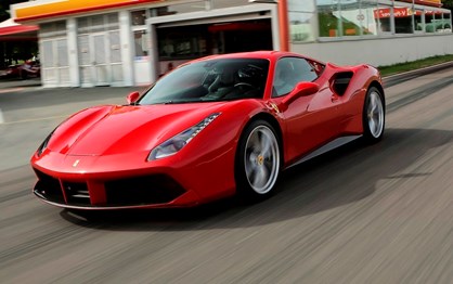 Ferrari responde ao Porsche 911 GT2 RS