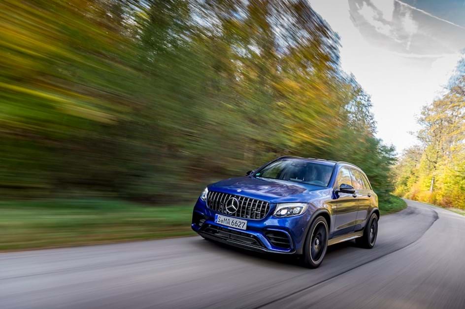 Já guiámos os Mercedes AMG GLC 43 S de 510 cv 