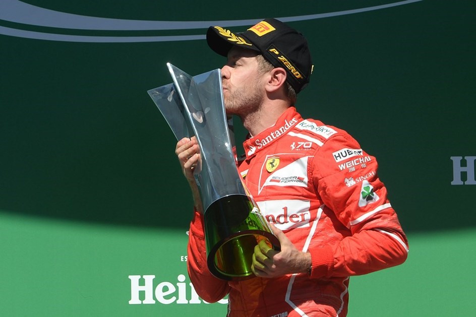 G.P. do Brasil - As melhores imagens da vitória de Vettel e da Ferrari