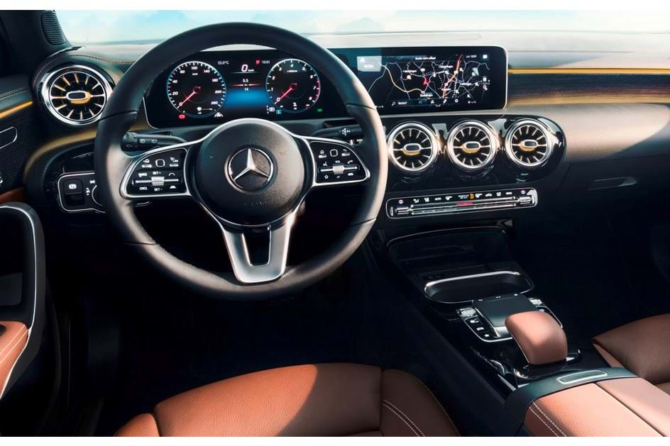 Já viu como será o interior do novo Mercedes Classe A?