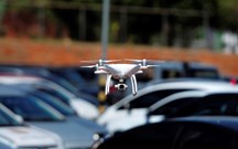 Polícia usa drones para apanhar condutores ao telemóvel