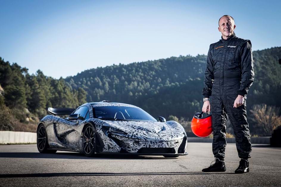 Transferência do ano: piloto que "fez" todos os McLaren foi para a Aston Martin