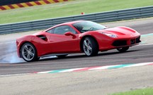Ferrari 488 GTO terá o motor V8 mais potente da história da marca