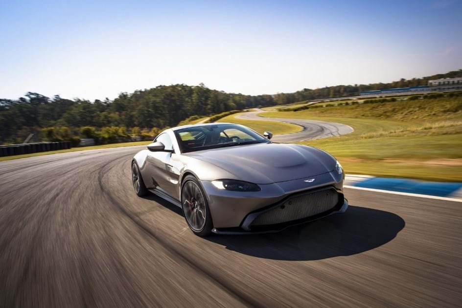 Aston Martin pode avançar para rival do Tesla Roadster!