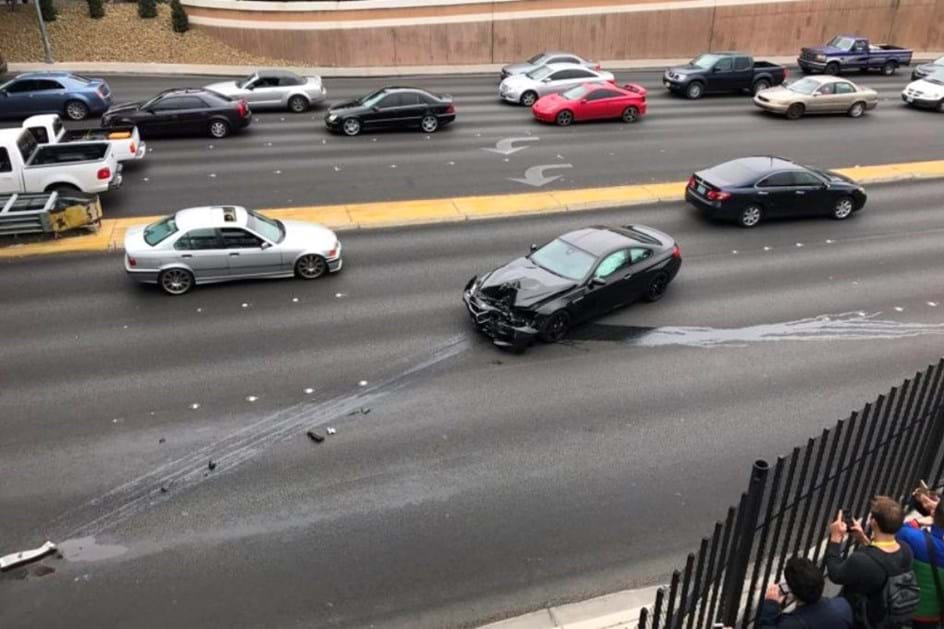 “Test Drive” de um BMW M6 de 560 cv acabou em acidente!