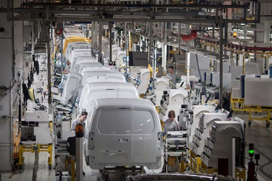 PSA Mangualde produziu 53.600 veículos em 2017 e vai abrir mais um turno