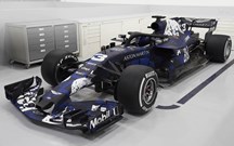 F1: Red Bull mostrou o novo RB14... ainda camuflado!