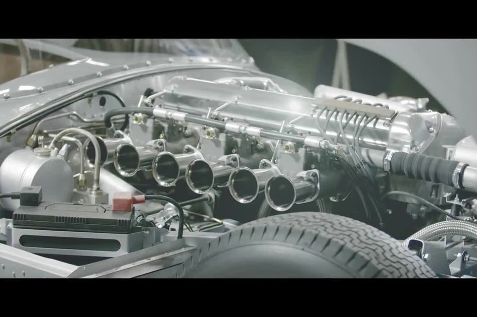 Faltavam 25 D-Type (triplos vencedores de Le Mans) e a Jaguar vai construí-los!