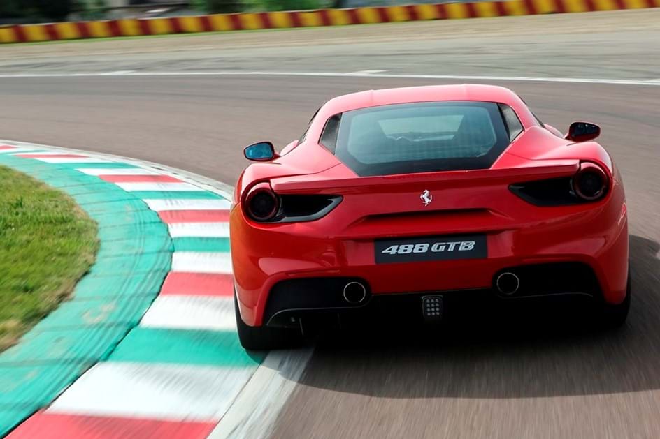 Ferrari 488 Pista De 721 Cv Revelado Antes Do Tempo