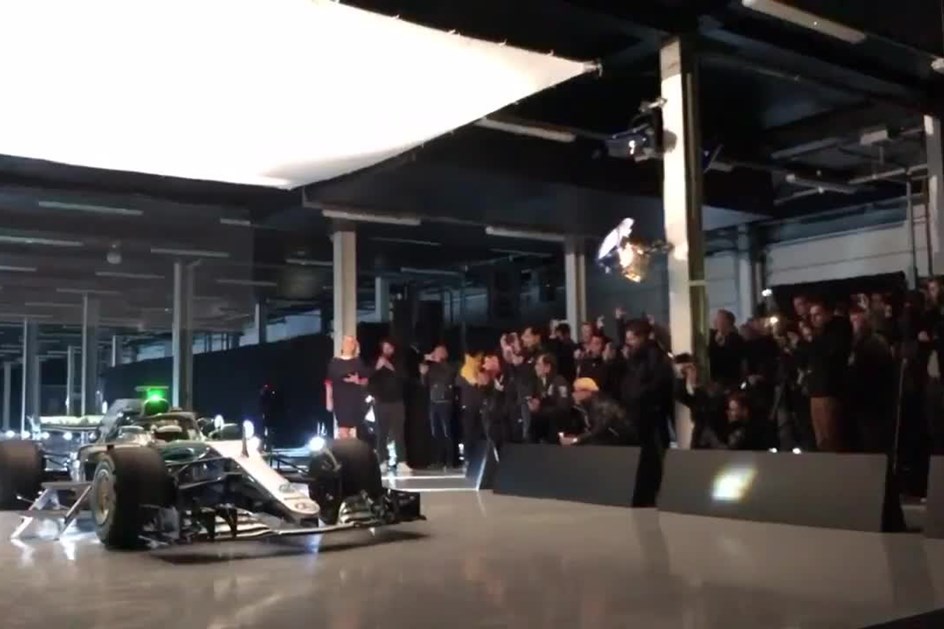 F1: Mercedes W09 EQ Power+ já foi apresentado!