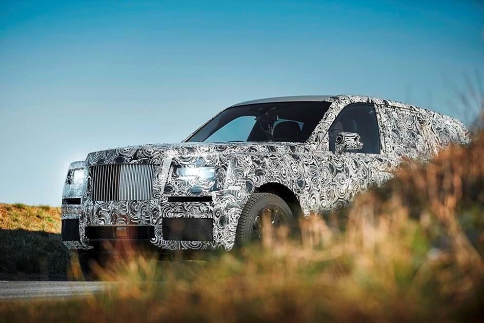 Rolls-Royce Cullinan será um SUV com… esplanada para dois!