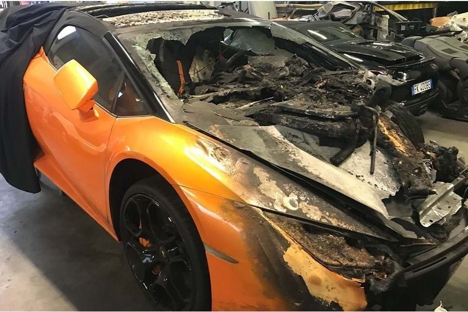 Quanto pagaria por um Lamborghini “derretido”? Este custa 67 mil euros…