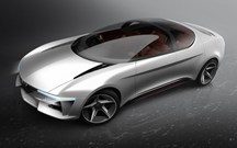 Giugiaro regressa aos palcos da fama com o original Sybilla