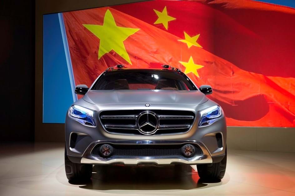 Destinos da Mercedes em mãos chinesas, reconhece presidente!