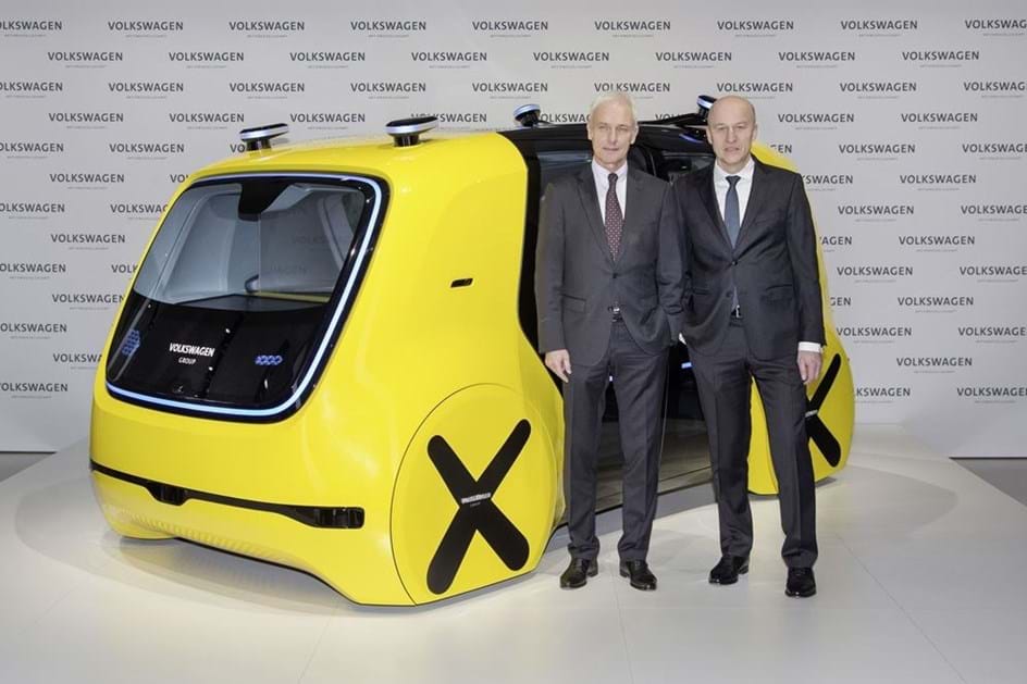Grupo VW reforça aposta eléctrica e… produzirá autónomo Sedric!