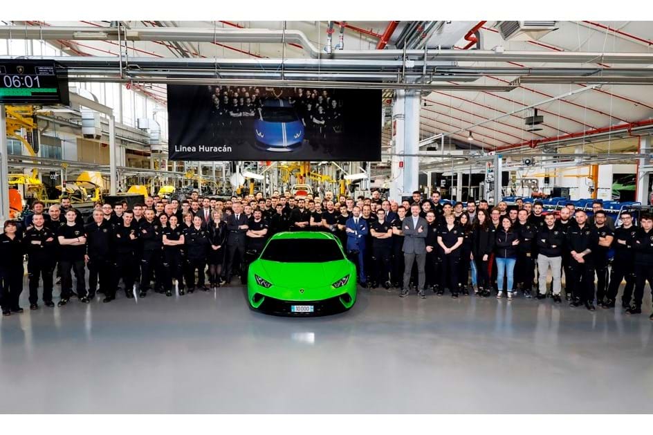 Lamborghini chega à unidade 10 mil do Huracán