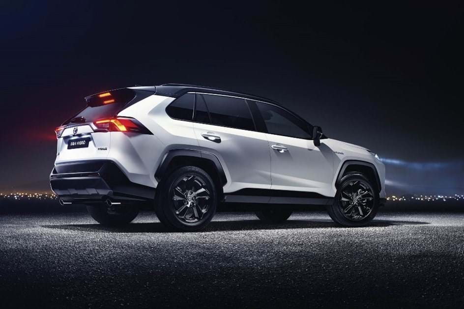 Novo Toyota RAV4 Chega No Início De 2019 E Só Terá Versão Híbrida ...