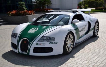 Conheça a frota milionária da polícia do Dubai!