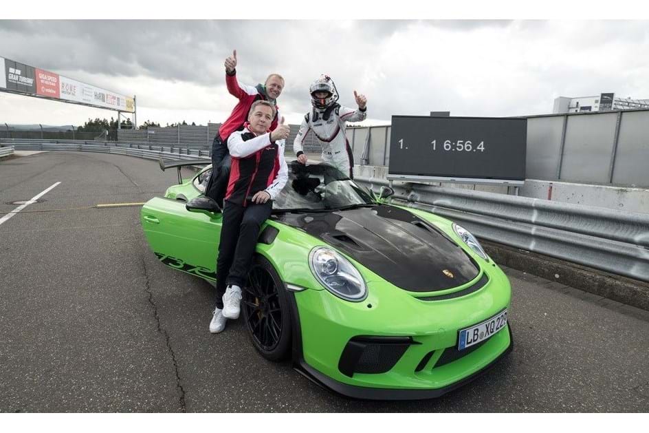 Novo Porsche 911 GT3 RS fez tempo “canhão” no Nurburgring