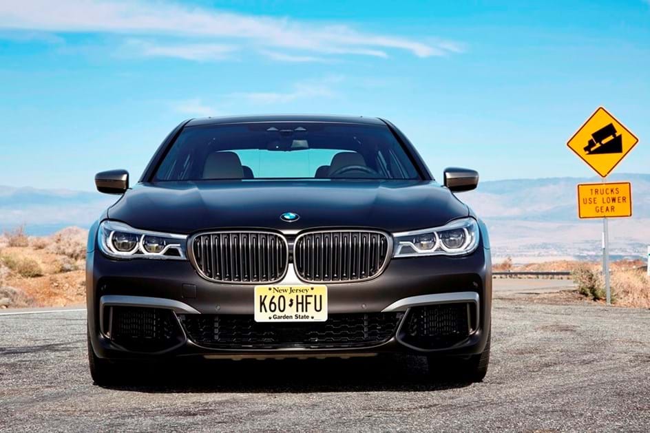 M7 poderá ser o mais potente e mais caro BMW da actualidade ...