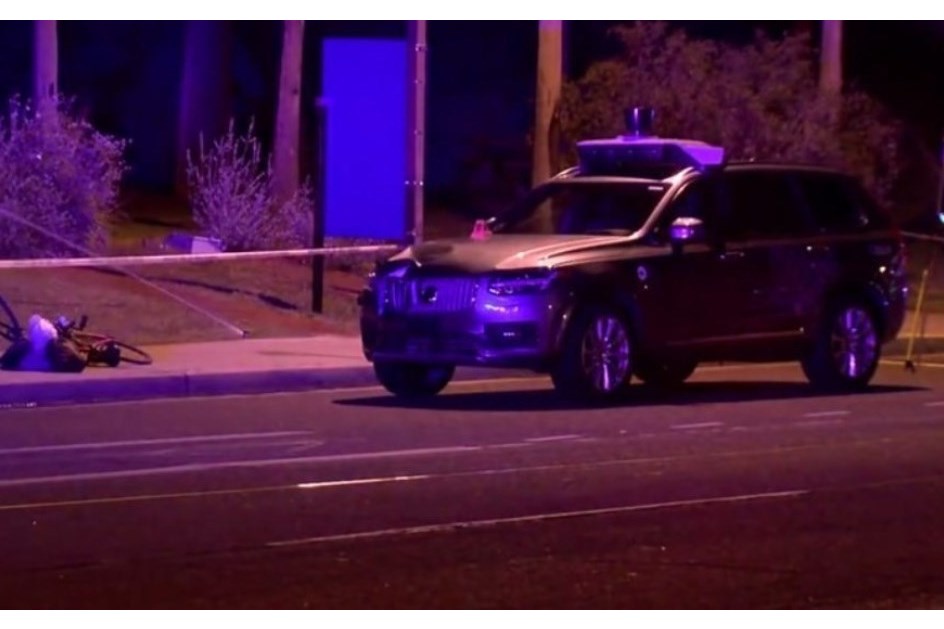 Carro da Uber detectou mulher que atropelou mas "decidiu" não travar!