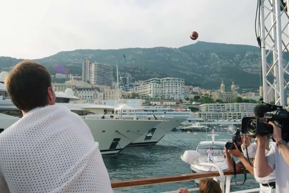Tom Brady fez passe certeiro para Ricciardo no G.P. do Mónaco