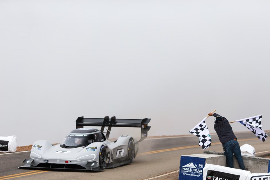 Pikes Peak: VW eléctrico pulverizou recorde do Peugeot de Loeb 