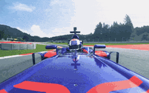 Dani Pedrosa trocou as motos pela F1!