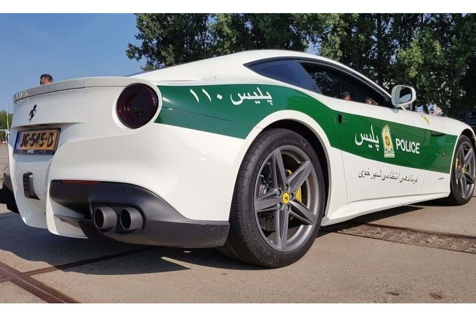 Podia ser a nova “bomba” da Polícia iraniana, mas é “só” um Ferrari! 