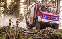 Será este Unimog o camião de bombeiros mais brutal do Mundo?