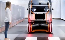 Jaguar adopta “olhos” nos faróis como nos desenhos animados