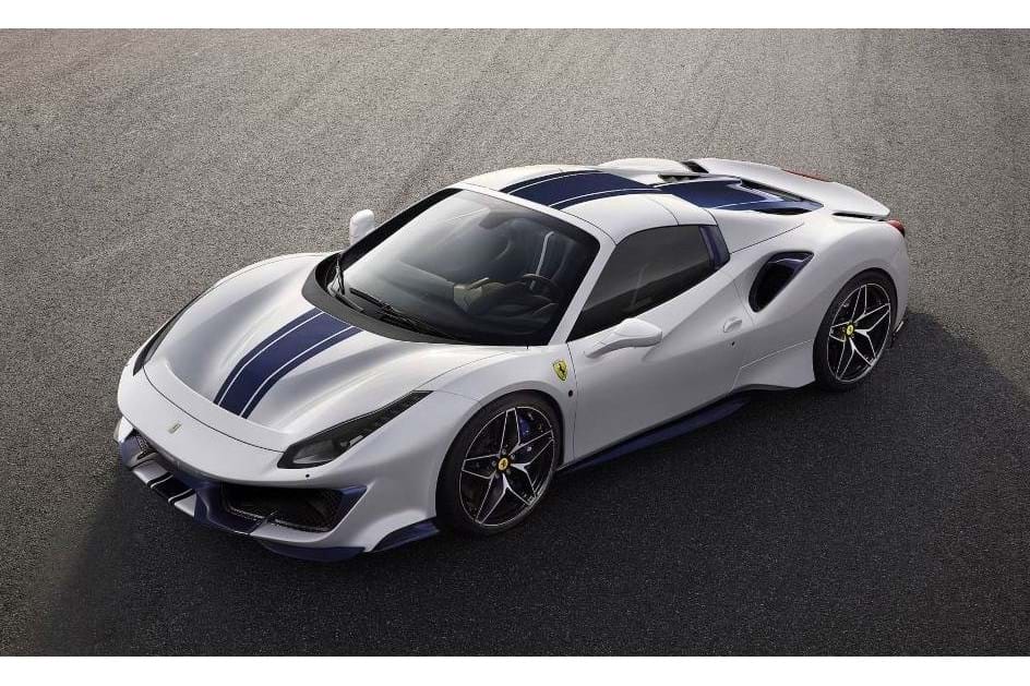Novo Ferrari 488 Pista Spider é um descapotável radical de 720 cv