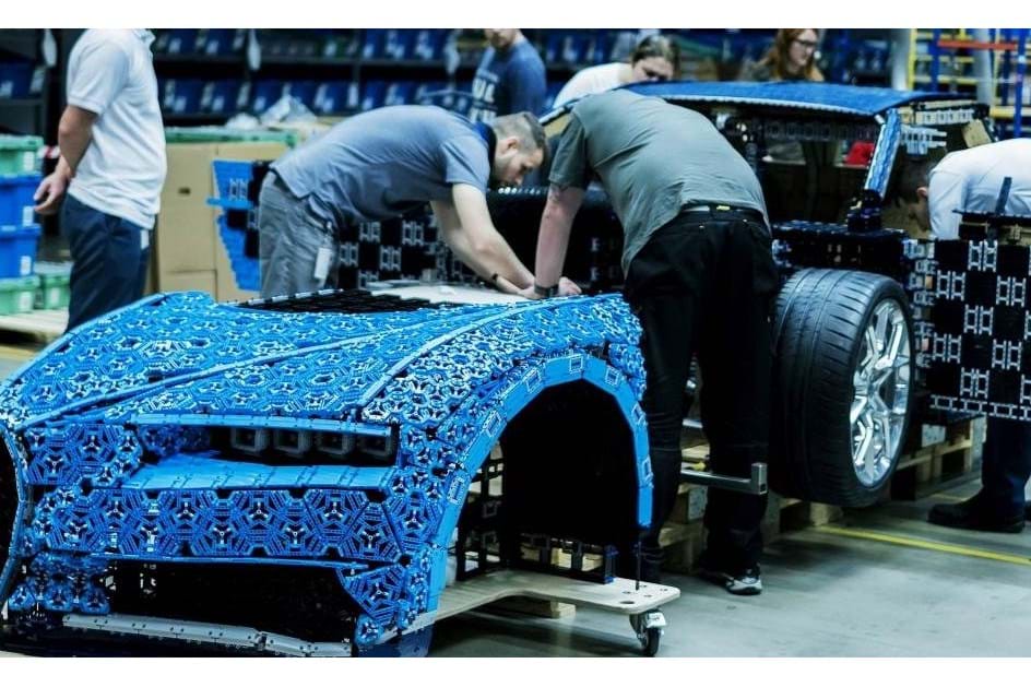 LEGO fez Bugatti Chiron com 1 milhão de peças que pode ser conduzido