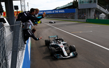 Valentino Rossi em Fiorano com o Ferrari 488 Pista