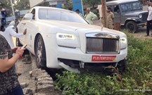 Comprou Rolls-Royce de 860.000 € na Índia e destruiu-o no primeiro dia