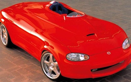Ainda se lembra do protótipo Mazda Mono-Posto?