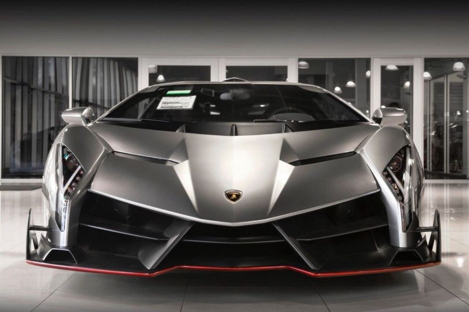 Este Lamborghini Veneno está à venda por 8,2 milhões de euros! -  Actualidade - Aquela Máquina