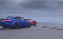 Será que os Jaguar XE 300 Sport e XE Project 8 têm o mesmo DNA?