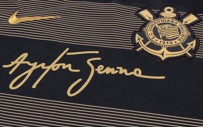 Corithians apresentou equipamento inspirado em Ayrton Senna