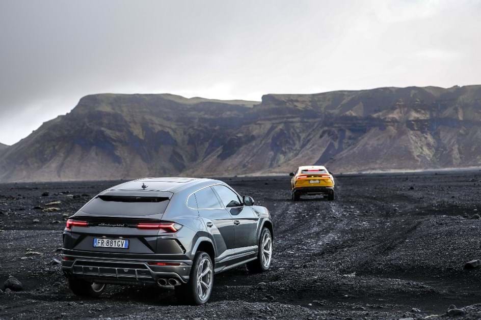 Sete Lamborghini Urus fizeram viagem radical de 900 km pela Islândia