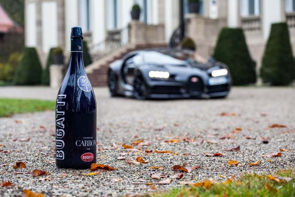 Bugatti também já vende garrafa de champanhe em... carbono!