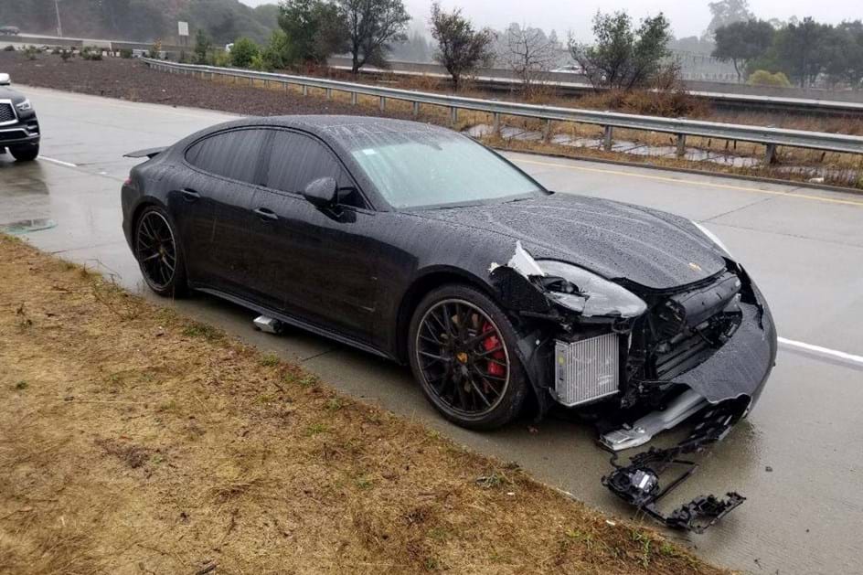 Steph Curry sofreu acidente aparatoso com Porsche Panamera. Veja o vídeo!