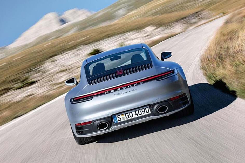 Novo Porsche 911 está mais musculado e mais potente