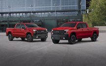 Esta Chevrolet Silverado é feita de 334 mil peças de LEGO