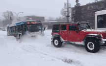 Autocarro preso na neve foi “salvo” por três todo-o-terreno
