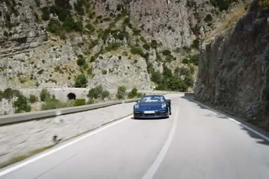 Novo Porsche 911 Carrera Cabriolet está a chegar e já tem preços...