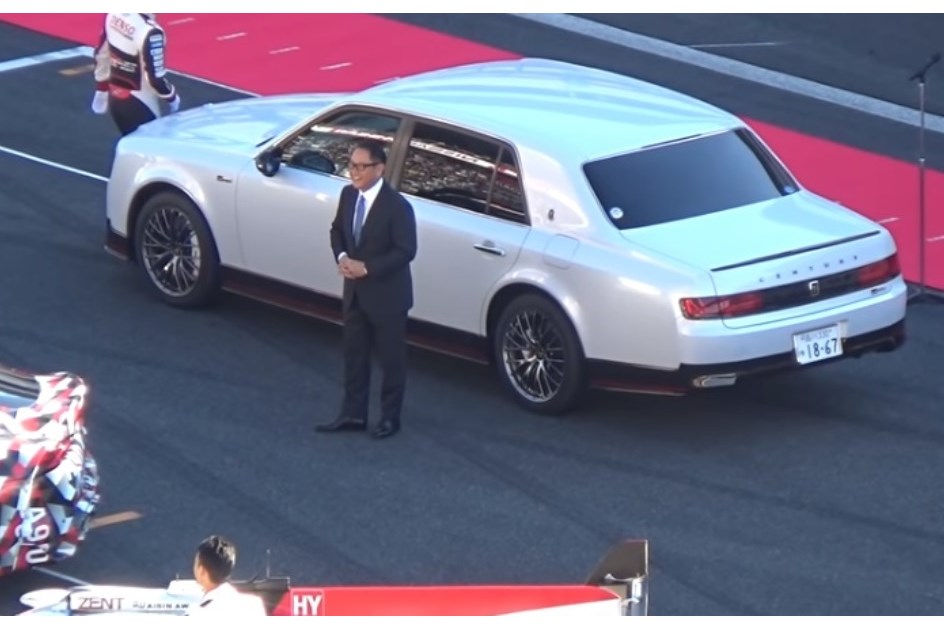 Presidente da Toyota voltou a dar nas vistas com carro feito só para si