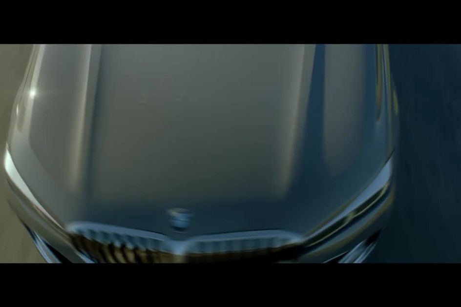 BMW Série 7 estreia-se com uma grelha gigante e um novo motor V8